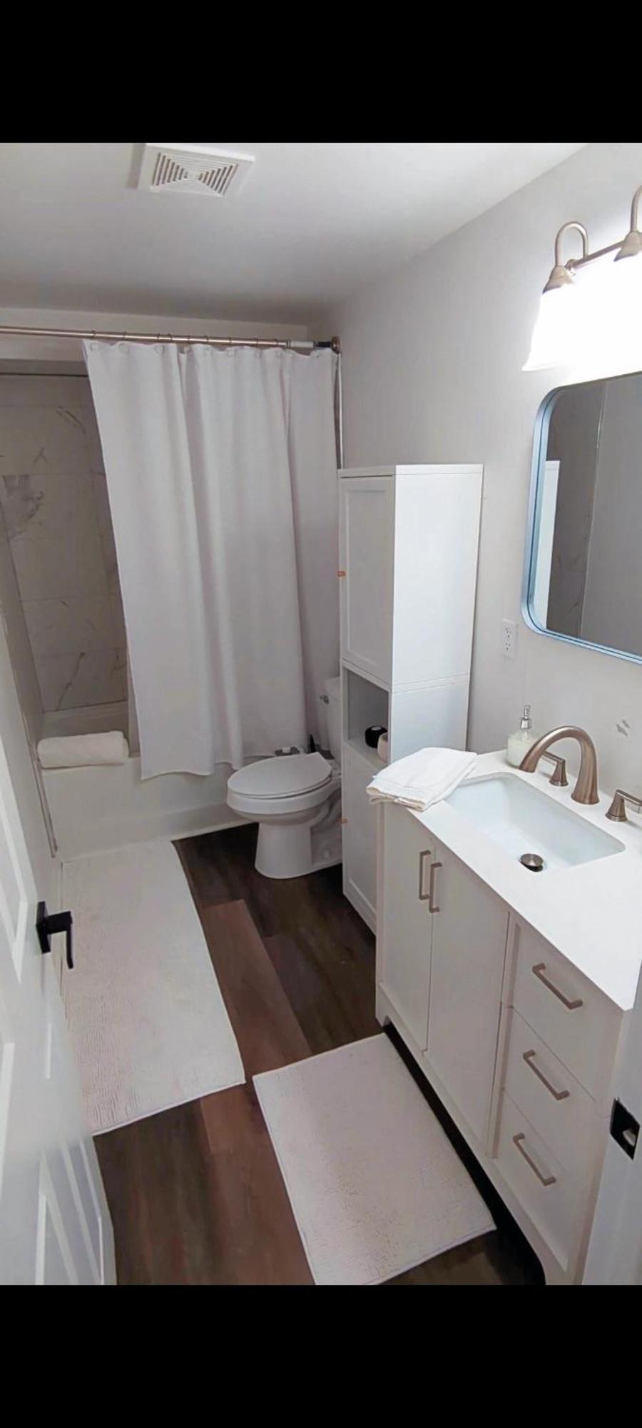 Garden Level Gem Of A 1br Suite! *