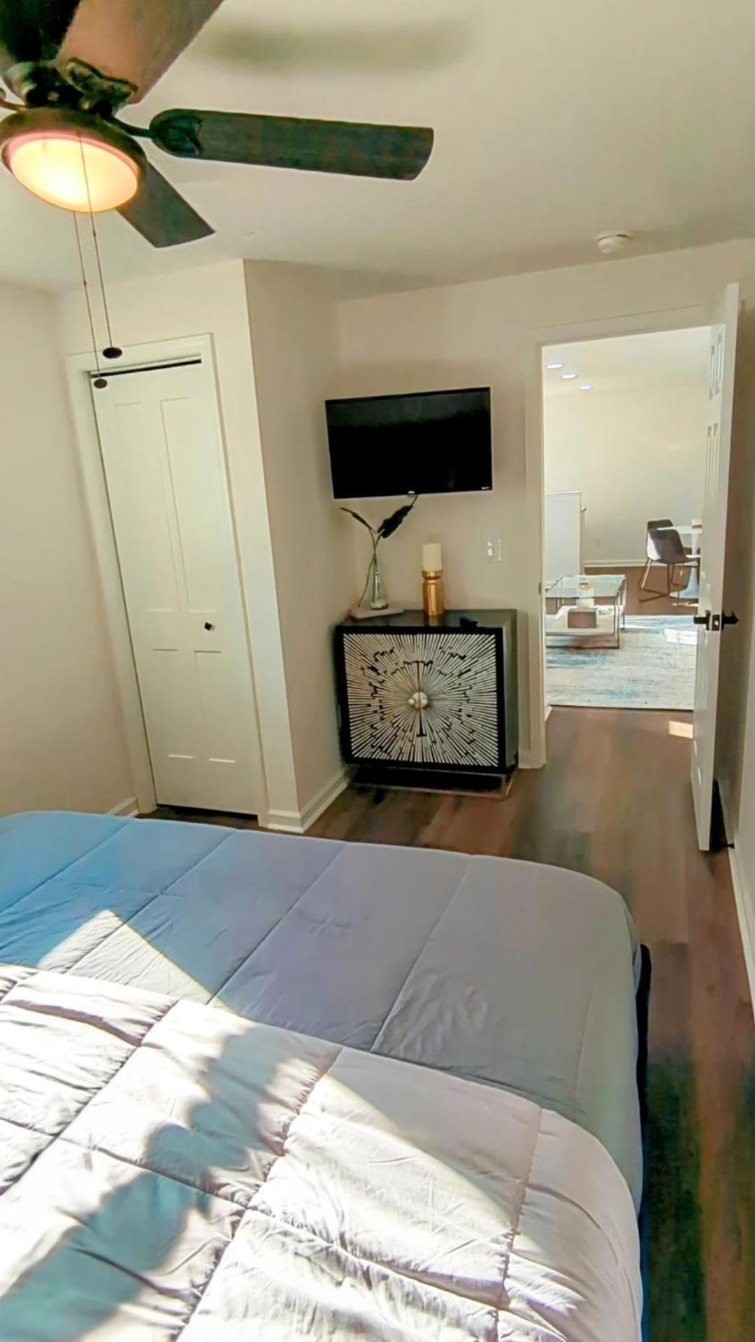 Garden Level Gem Of A 1br Suite! Charlotte